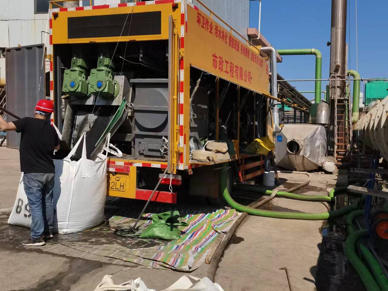 景东淤泥压干处理